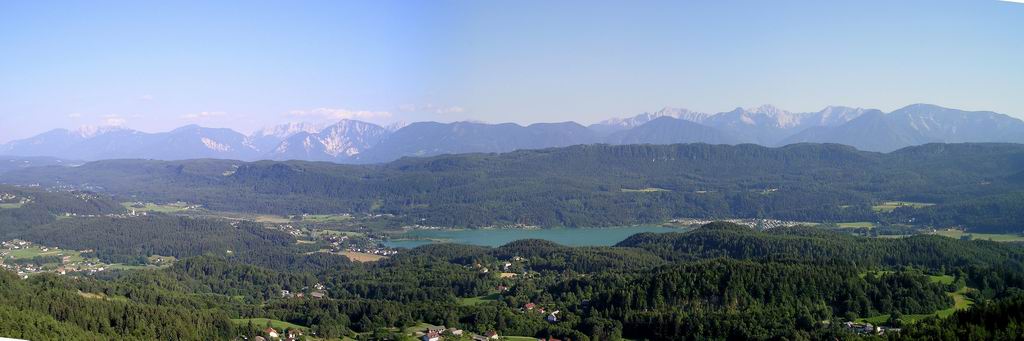 Pyramidenkogel - Richtung Sden auf die Karawanken